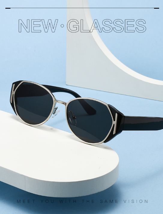 Street Fashion Pose - Lunettes de soleil tendance et à